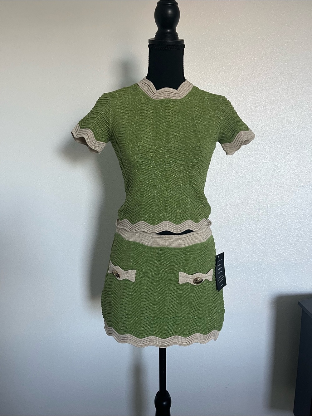 Retrofete Green Mini Knit Two-Piece with Cream Trim - Picture 9 of 10